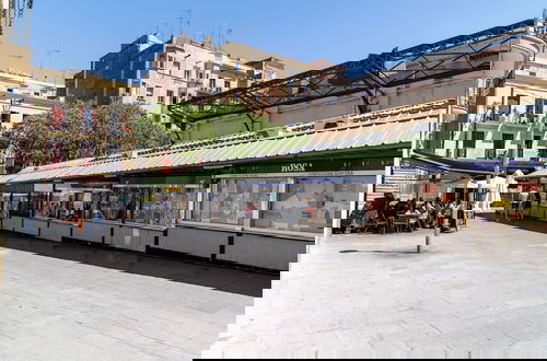 Photo 50 - limehome Barcelona Plaça Pirineus