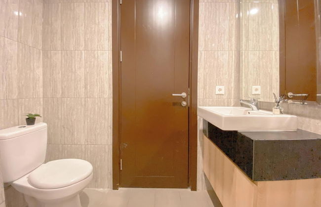 Spacious And Homey Studio At Cleon Park Apartment - Foto 10