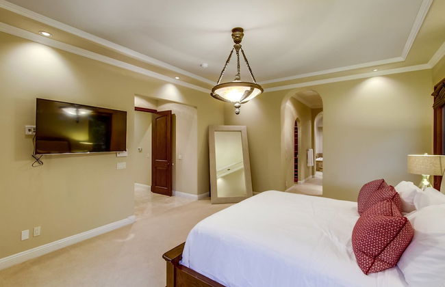 Tropical 5BR La Jolla Retreat by NamaStay - Foto 14