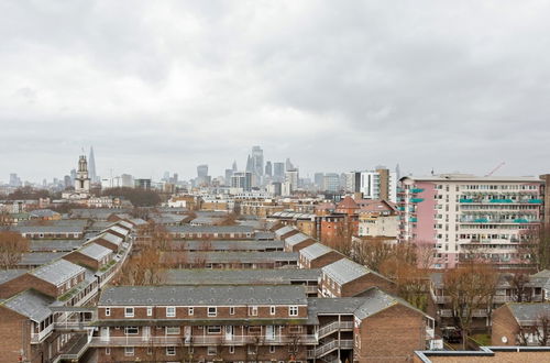 Photo 27 - Modern 1 Bedroom Apartment Near Canary Wharf With Balcony