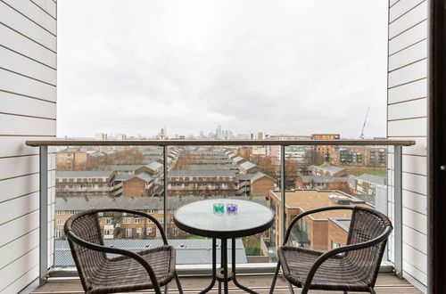 Foto 20 - Modern 1 Bedroom Apartment Near Canary Wharf With Balcony