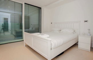 Photo 2 - Exquisite 2 Bedroom Apartment In Bank