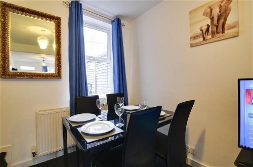 Photo 10 - Two Bedroom Serviced Apartment