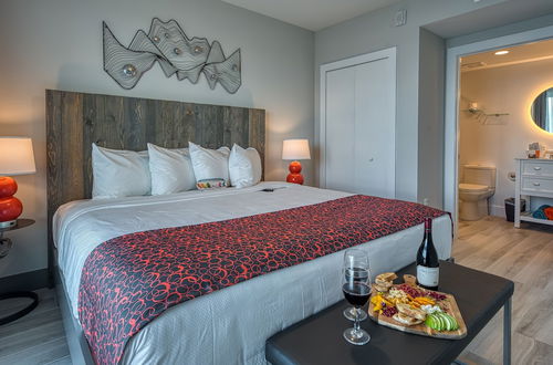 Photo 12 - FUSION Resort Waterfront Suites