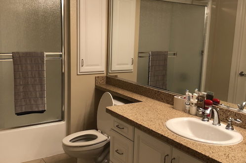 Photo 14 - Resort Style Luxury 2BD Suite in Irvine's Spectrum Center