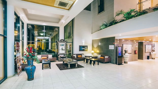 Lobby-Lounge