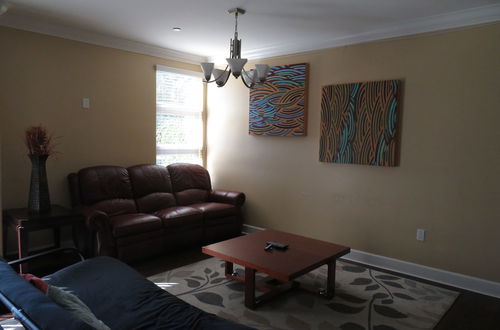 Photo 17 - 2 Bed 2 Bath in Studio City