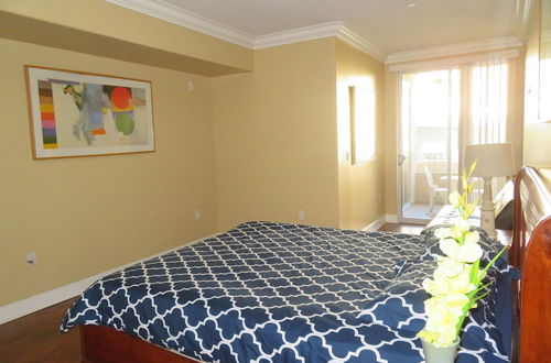 Photo 38 - 2 Bed 2 Bath in Studio City