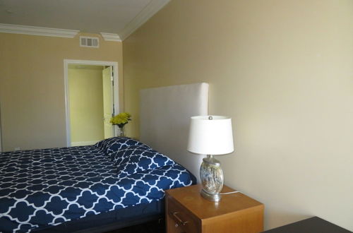 Foto 19 - 2 Bed 2 Bath in Studio City