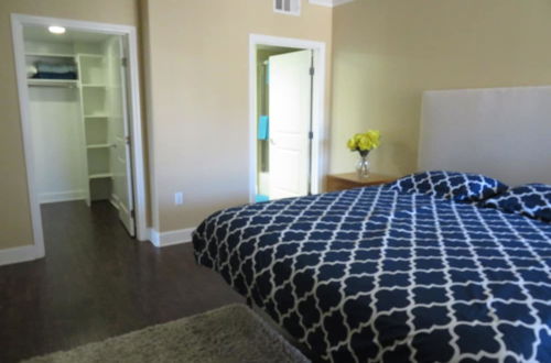 Photo 32 - 2 Bed 2 Bath in Studio City