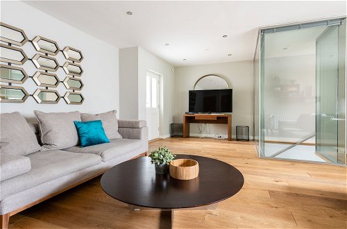 Photo 34 - The Norfolk Townhouse - Large & Stunning 5BDR Mews Home on Private Street