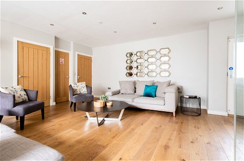 Photo 36 - The Norfolk Townhouse - Large & Stunning 5BDR Mews Home on Private Street