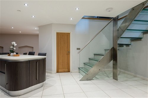 Photo 33 - The Norfolk Townhouse - Large & Stunning 5BDR Mews Home on Private Street