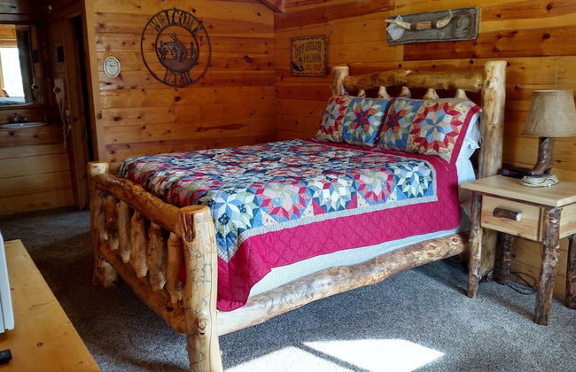 Bryce Valley Lodging - Photo 3