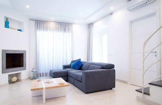 Spacious Villa with 4 rooms, pool, solarium & garden - Photo 10