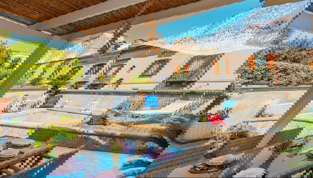 Primary image