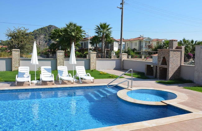 Stunning 4-bed Villa Konak Private & Pool - Foto 15