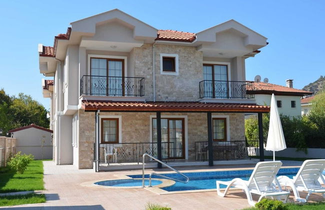 Stunning 4-bed Villa Konak Private & Pool - Foto 18