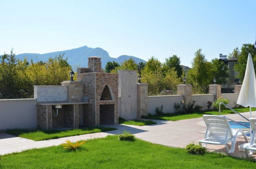 Foto 17 - Stunning 4-bed Villa Konak Private & Pool