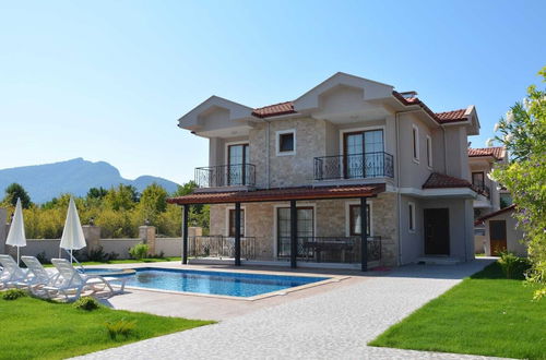 Foto 12 - Stunning 4-bed Villa Konak Private & Pool