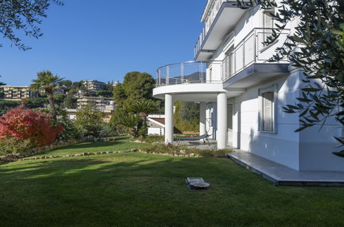 Photo 34 - La Lincolnia - with Garden and Seaview