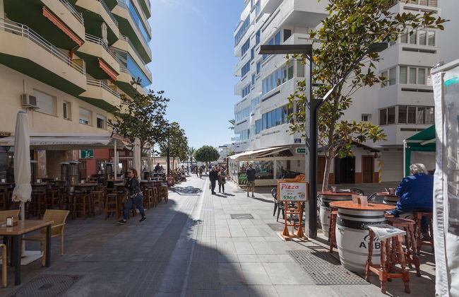 Luxury Apartment Avenida del Mar - Photo 17