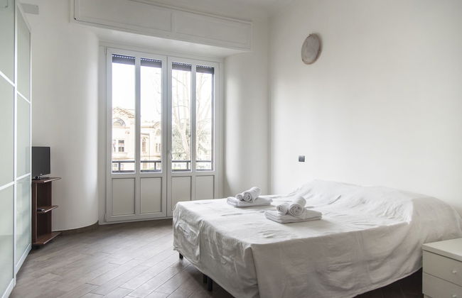 2 Bedrooms with Balcony in City Life District - Foto 1