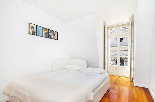 Photo 6 - Luxury Chiado Prime Apartment