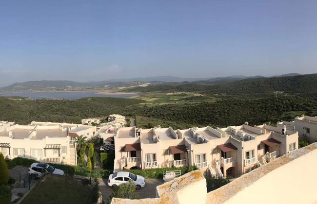 Stunning 4 Bedroom Private Villa - With Pool - Photo 1