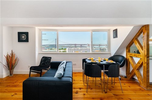 Photo 14 - Premium River View Apartment