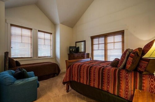 Photo 5 - Updated Town Pointe by Park City Vacations