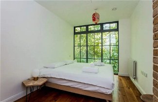 Photo 3 - Cosy 2 Bedroom Apartment With Great Outdoor Balcony