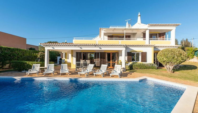 Photo 1 - Cozy Villa in Albufeira With Swimming Pool