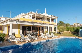 Photo 1 - Cozy Villa in Albufeira With Swimming Pool