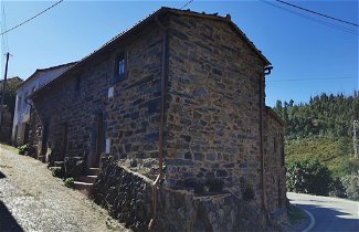 Photo 1 - 400 Year old 3-bedroom Farmhouse Central Portugal