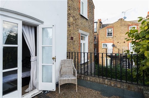 Photo 37 - Fabulous 4 Bed House With Garden in Fulham