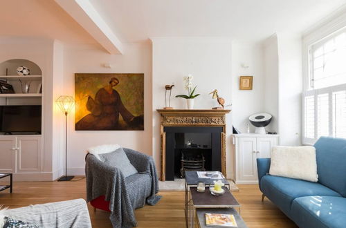 Photo 34 - Fabulous 4 Bed House With Garden in Fulham