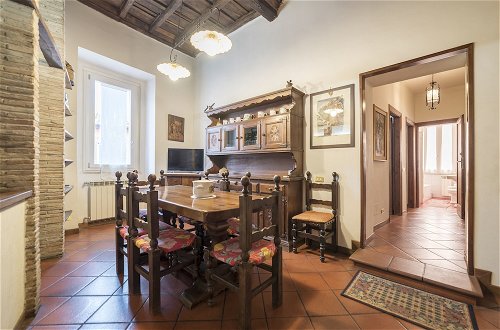 Photo 9 - Trastevere Roomy Apartment