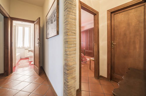 Foto 20 - Trastevere Roomy Apartment