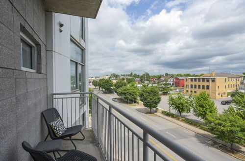 Photo 44 - Sleek Furnished Modern Downtown Condo