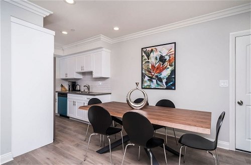 Foto 20 - Brand NEW Luxury 3bdr Townhome In Silver Lake