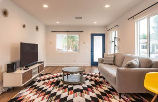 Foto 1 - Newly Remodeled 3 BDR House Near Dodgers Stadium