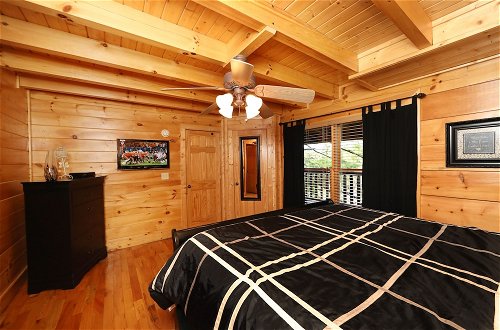 Foto 7 - Blessed Nest - Four Bedroom Cabin