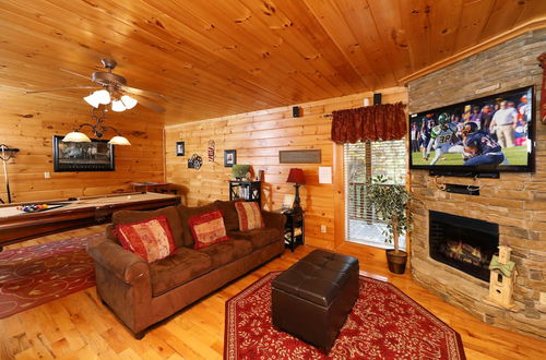 Photo 11 - Blessed Nest - Four Bedroom Cabin