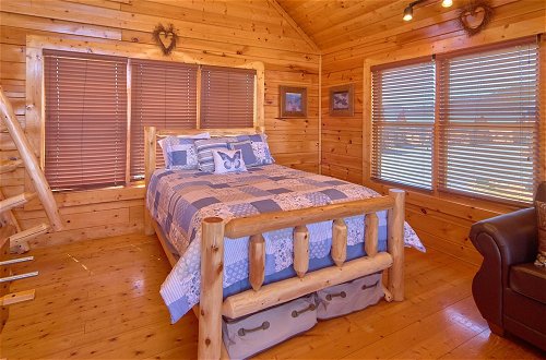 Photo 4 - I Can Only Imagine - One Bedroom Cabin
