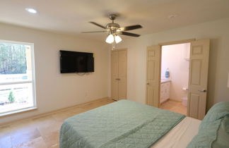 Photo 2 - 6Bdrm 4Bath 12Beds - Vacation Pool House
