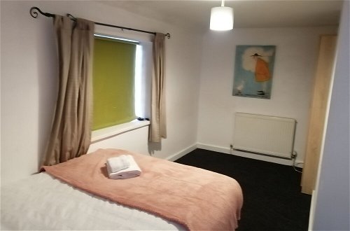 Photo 15 - Fun 4-bed Apartment in Birmingham Central