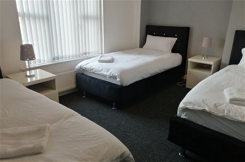 Photo 12 - Fun 4-bed Apartment in Birmingham Central