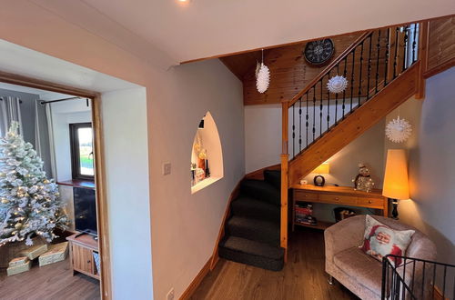 Photo 15 - 3 Bed Detached Cottage- Log Burner, Mountain Views