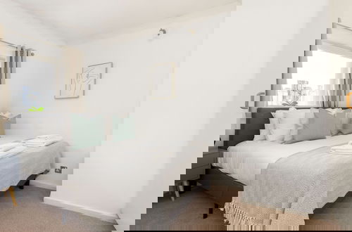 Photo 3 - The Rotherhithe Apartments